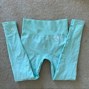 Bleached Aqua Women’s Best Power Seamless Leggings